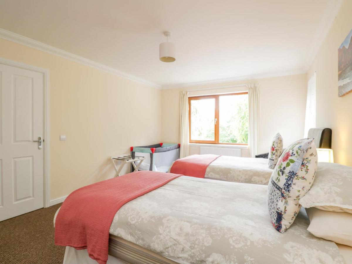 Woodland Villa โอบาน ภายนอก รูปภาพ